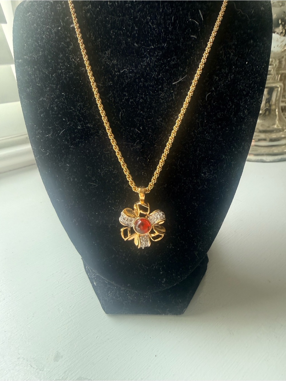 ✨ AUTHENTIC VINTAGE NINA RICCI PARIS BIJOUX PENDANT NECKLACE